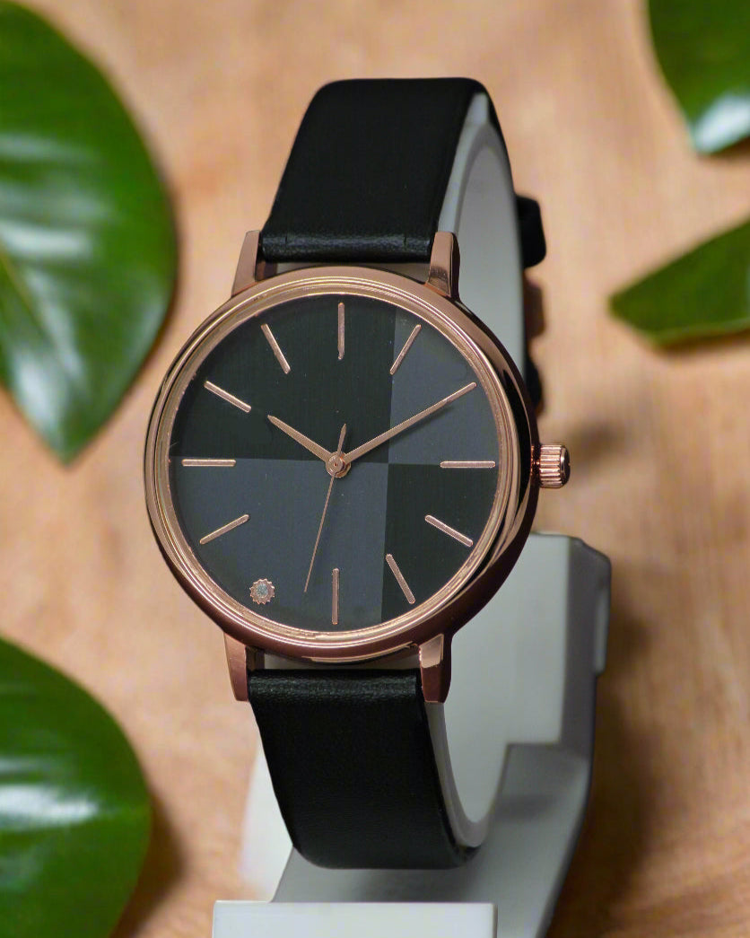Elegant Round Dial Ladies Watch β Sleek Metallic Finish