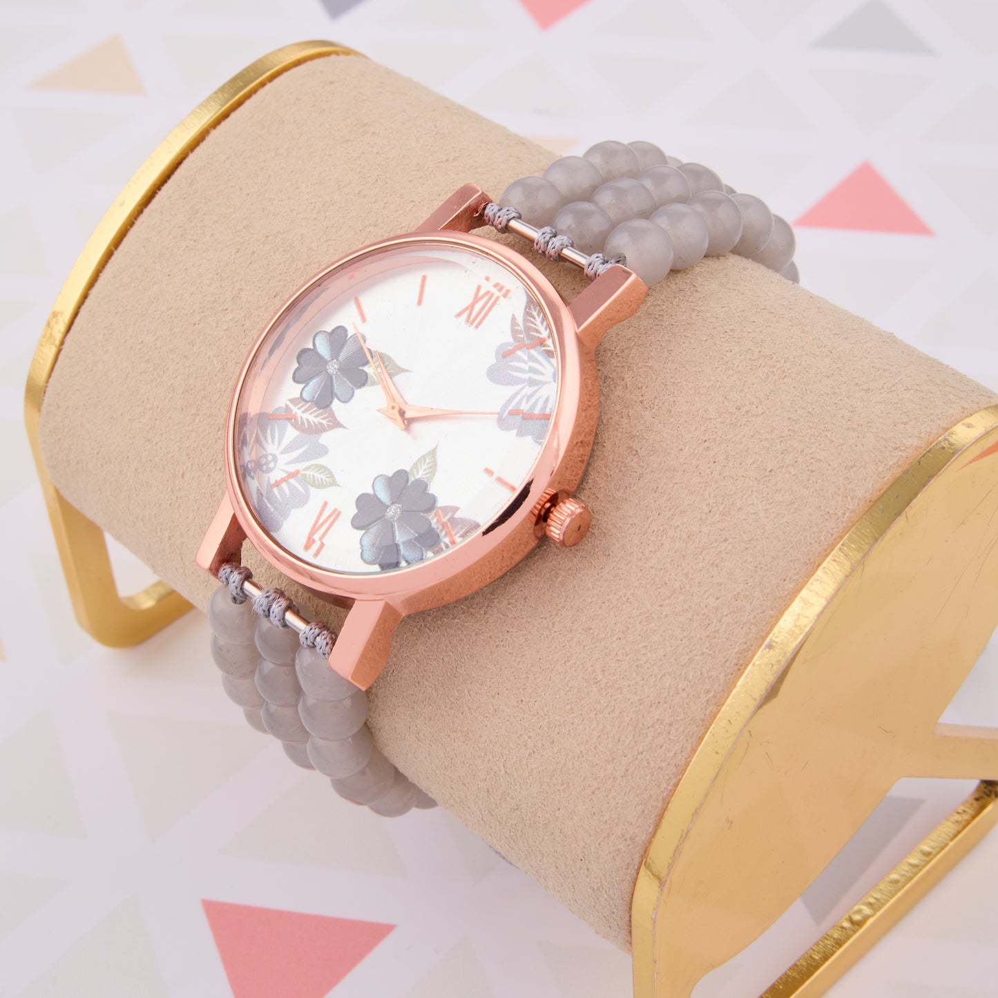 Classic Dial Women’s Watch – Minimalist & Smart