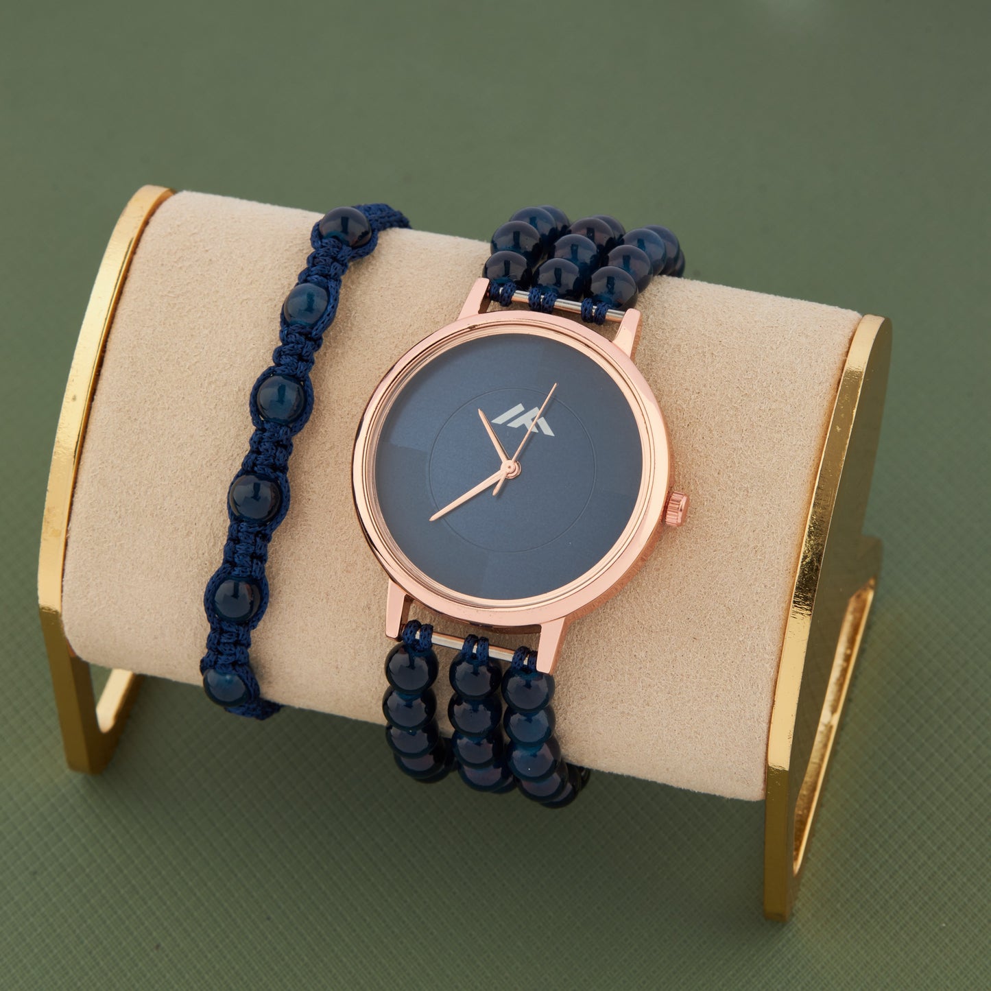 Women's Casual Analog Watch with Rose Gold Case β Rugged & Bold Look